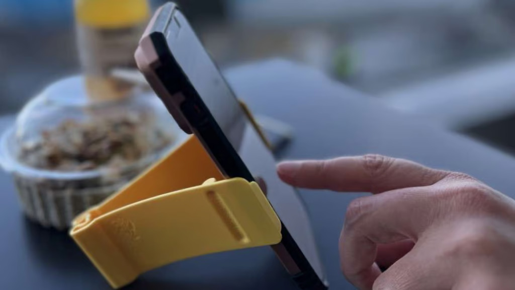 GatorGrip Phone Stand makes the daily use of a smartphone more comfortable and convenient.
